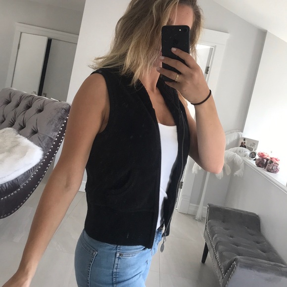 Fuzz Sweater - Picture 2 of 7